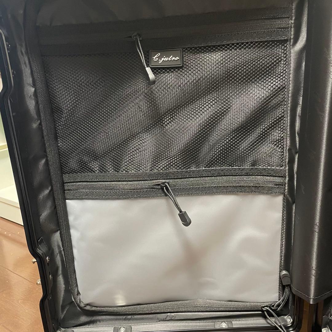 新品未使用！ C.jutro 黒キャリーケース S 40L／機内持込可　即日発送