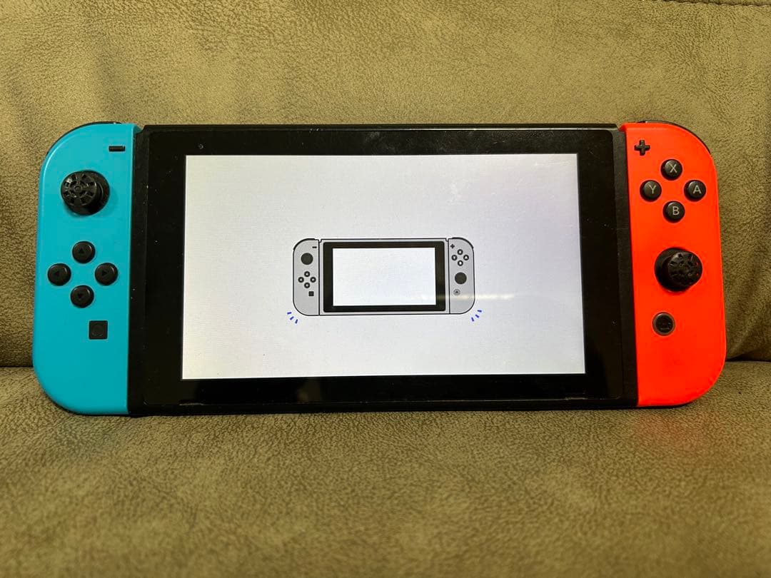 ＊ジャンク品＊ Nintendo Switch 本体 青/赤
