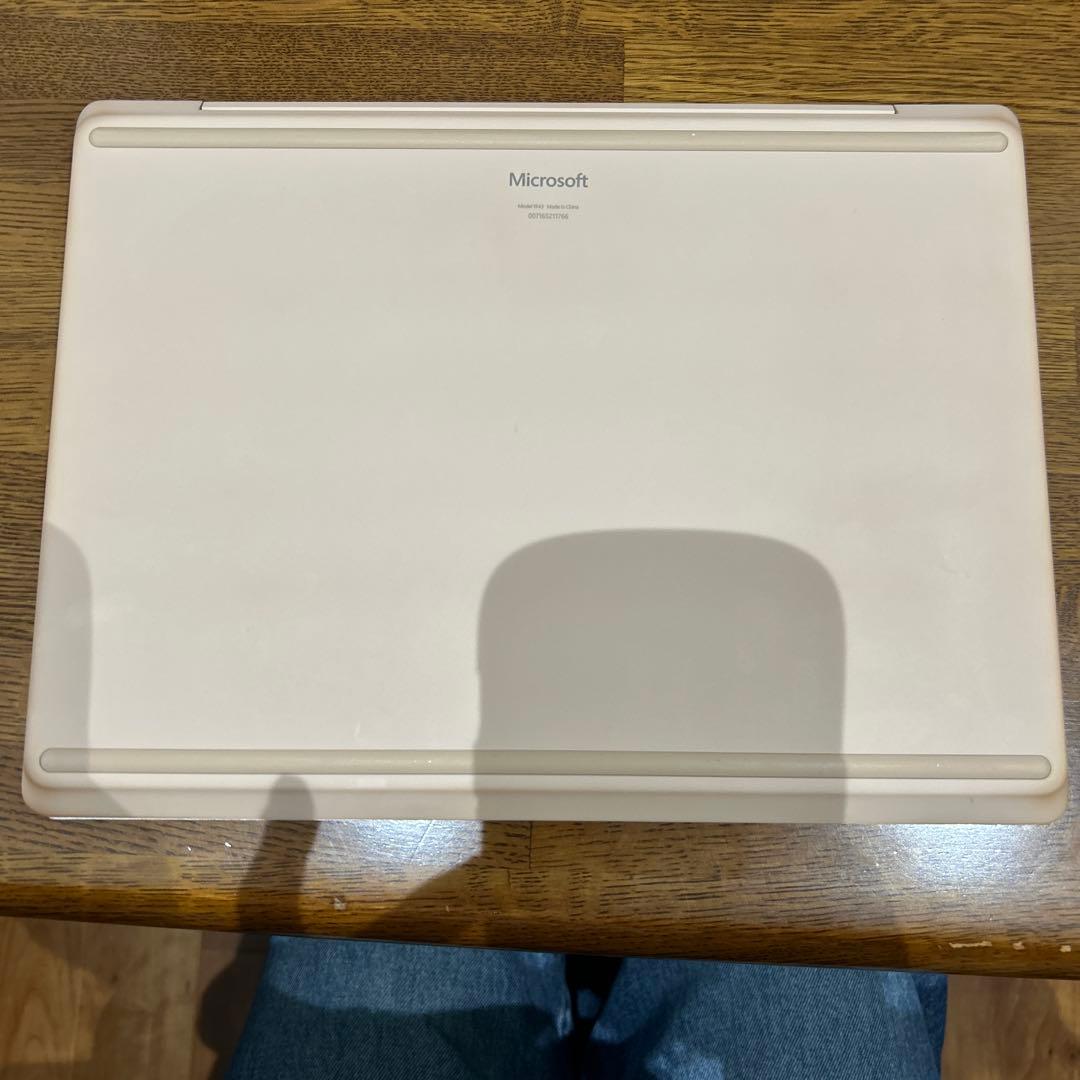 Microsoft Surface Laptop Go 12.4型