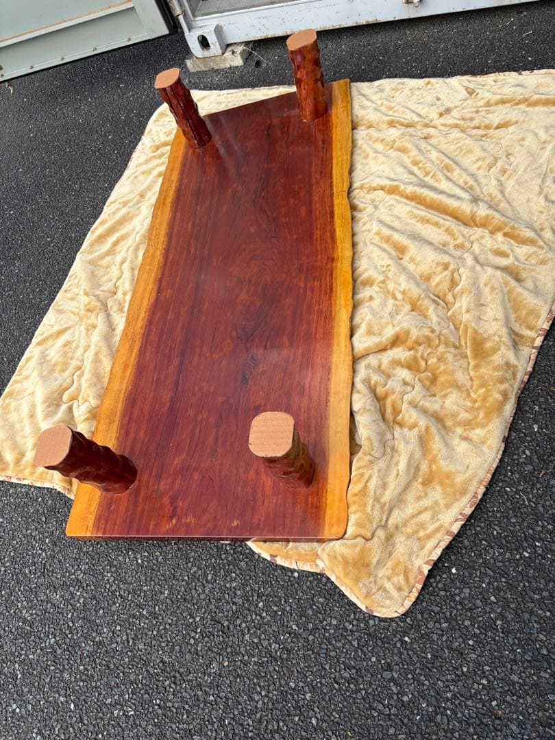 定価70万　1枚板テーブル　送料無料