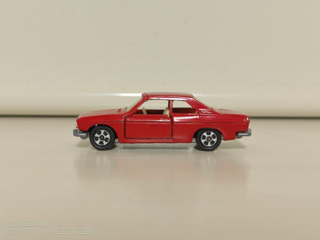TOMICA　トミカ　ブルーバードSSS　クーペ　1Aホイール
