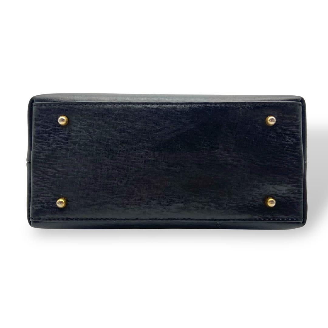 ジバンシー ハンドバッグ 腕掛け レザー 黒 ブラック 金具ロゴ ターンロック