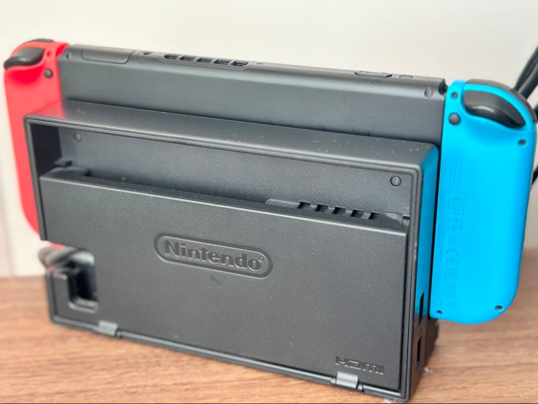 【限定価格】Nintendo Switch 本体 Joy-Con 充電ドック付