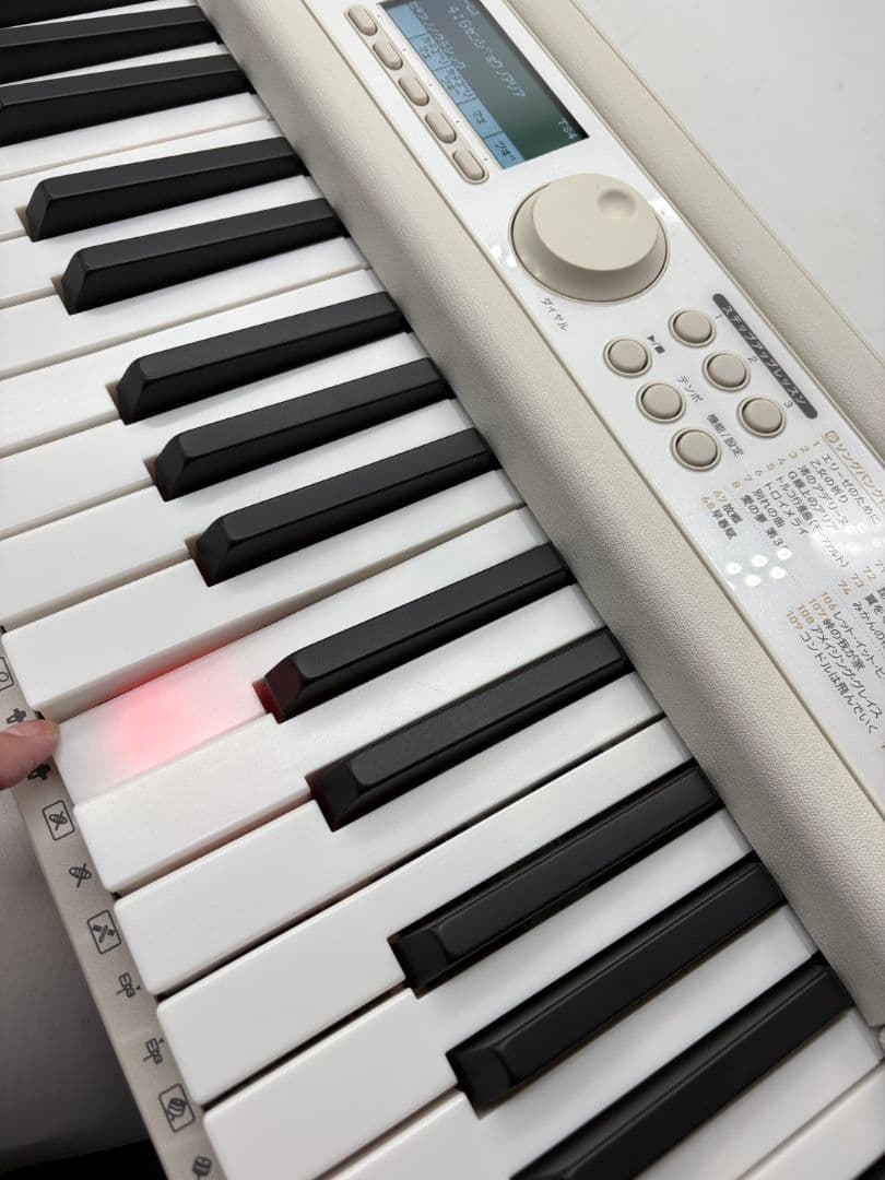 casio カシオ 光ナビゲーション・キーボード LK-526