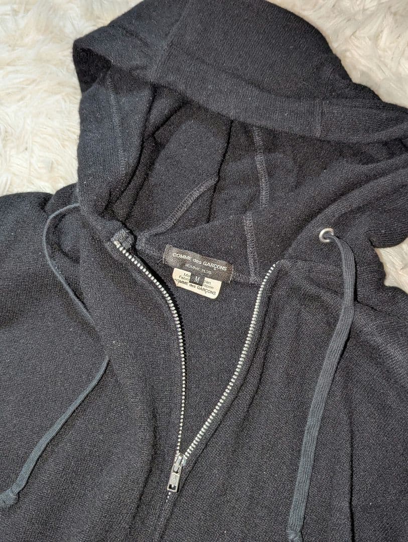 コムデギャルソン 変形パーカー 黒 フルジップ フード付きパーカー