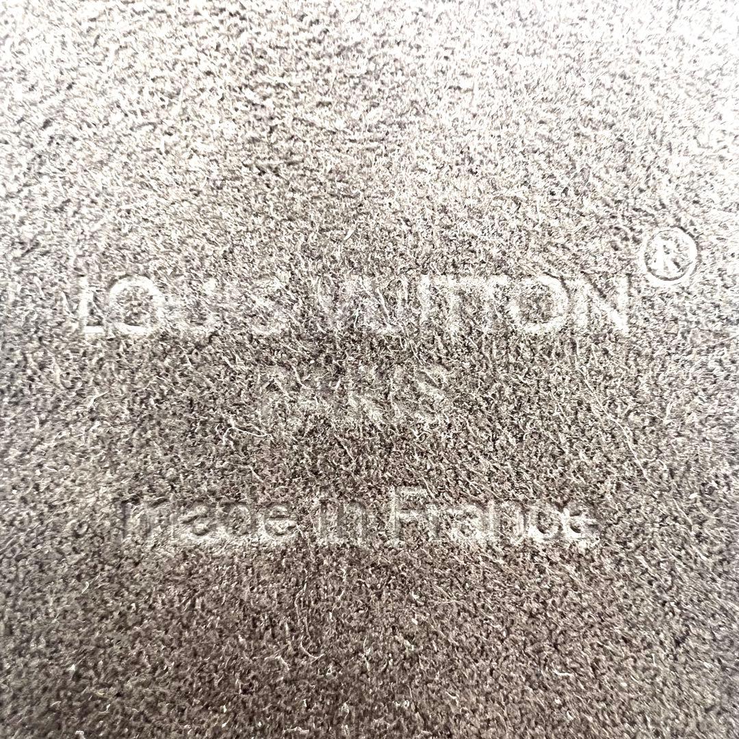 ルイヴィトン✨ モノグラム リバース iPhone15pro バンパー