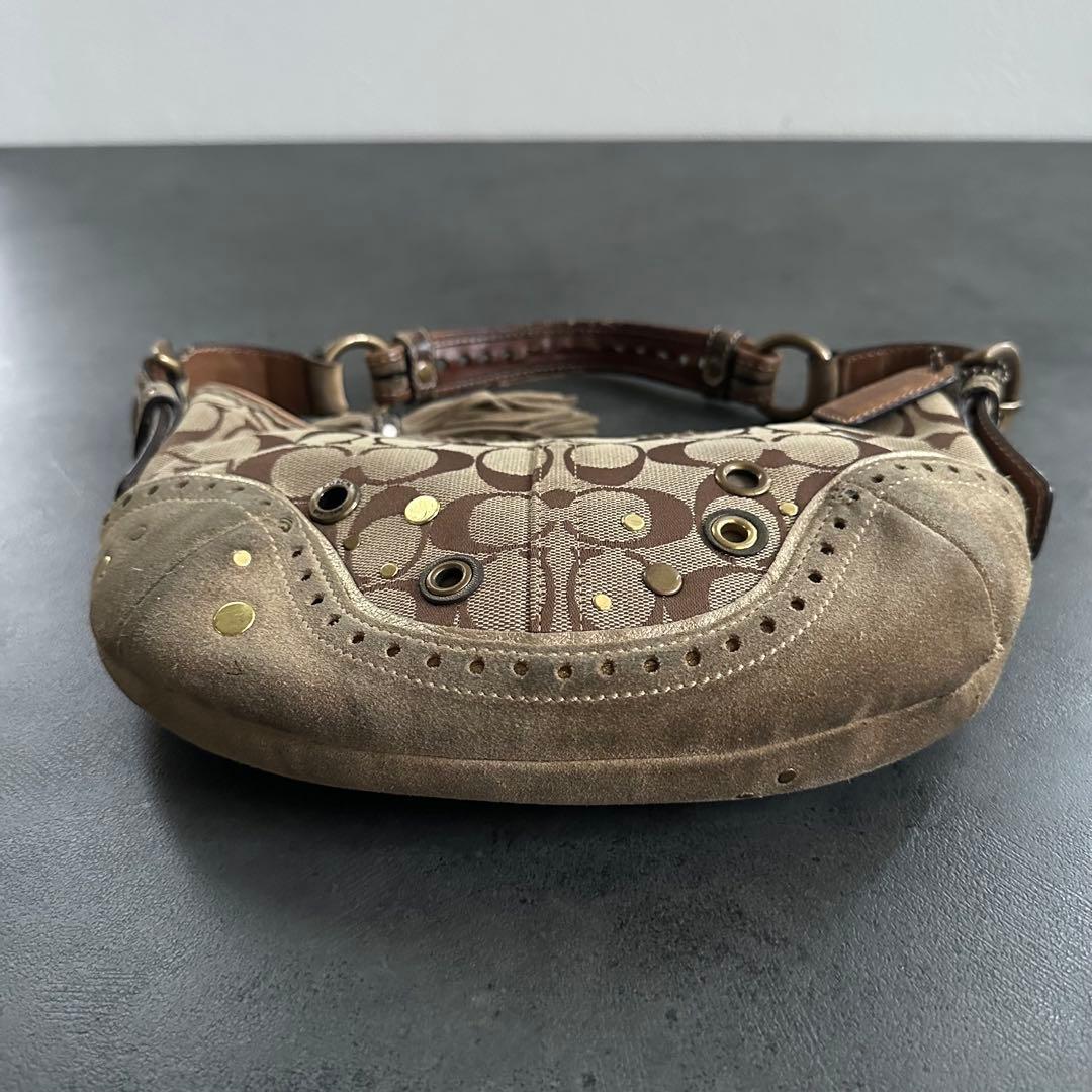 バッグ COACH Signature Suede Studded Hobo Bag