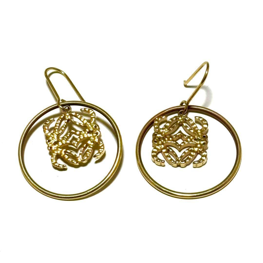 ロエベ ピアス アナグラム ゴールド ロゴ フープ アクセサリー プレゼント