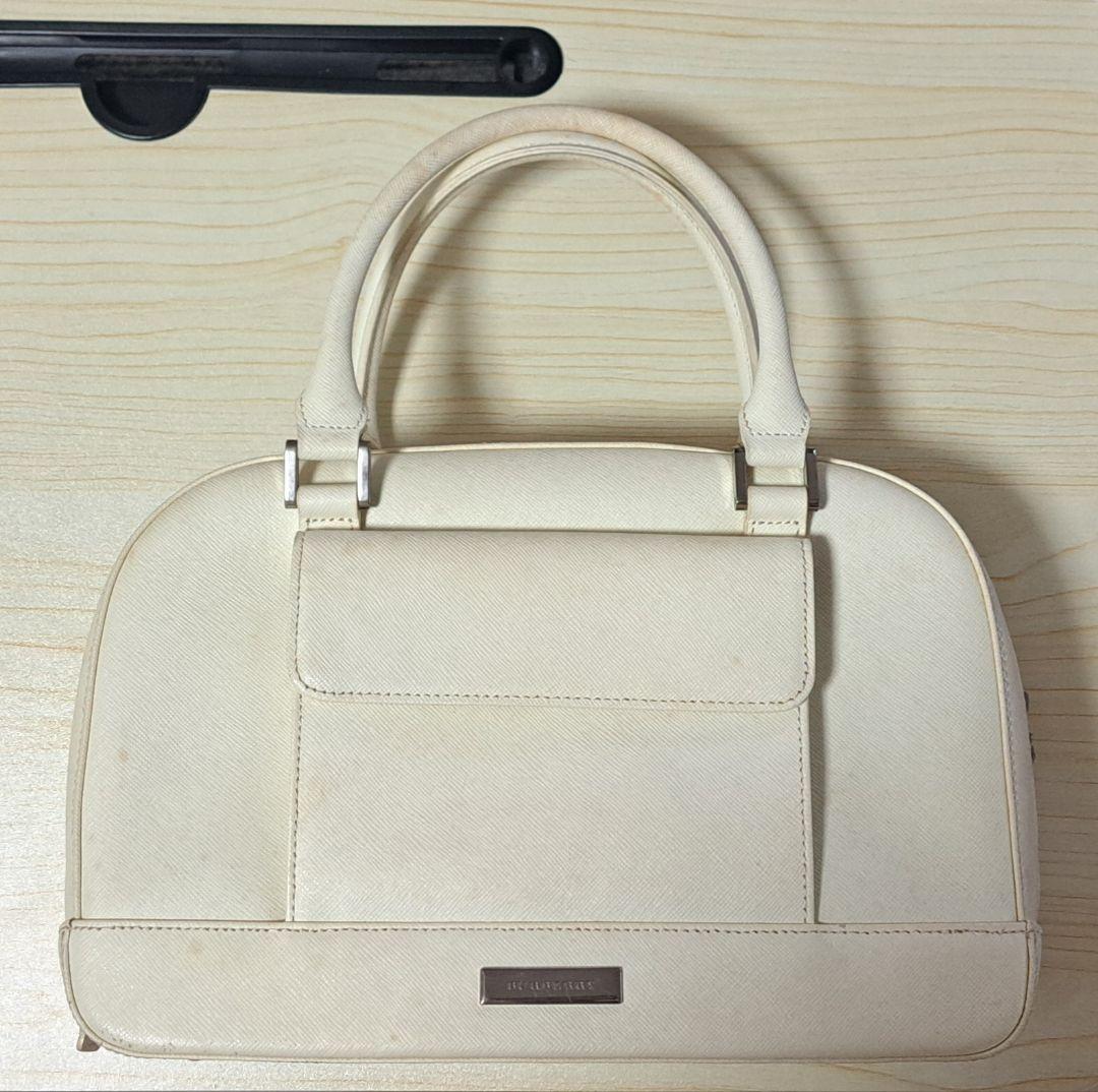 【mｍczo】BURBERRY(バーバリー) ハンドバッグ 白