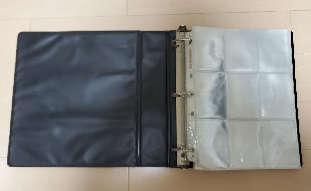 MTG カードバインダー　EXODUS バインダー ギャザリング マジック