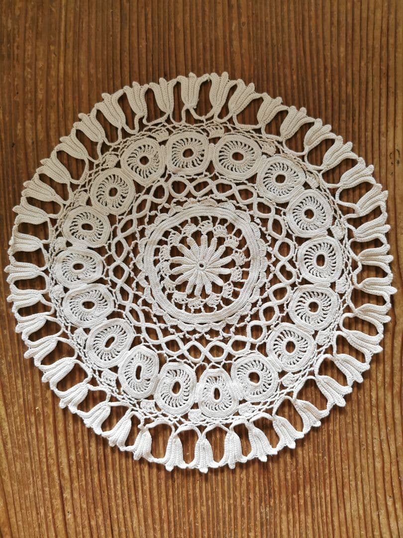 アンティークふっくらクロシェレース編 鈴蘭/百合/蛍袋 エーデルワイス ドイリー