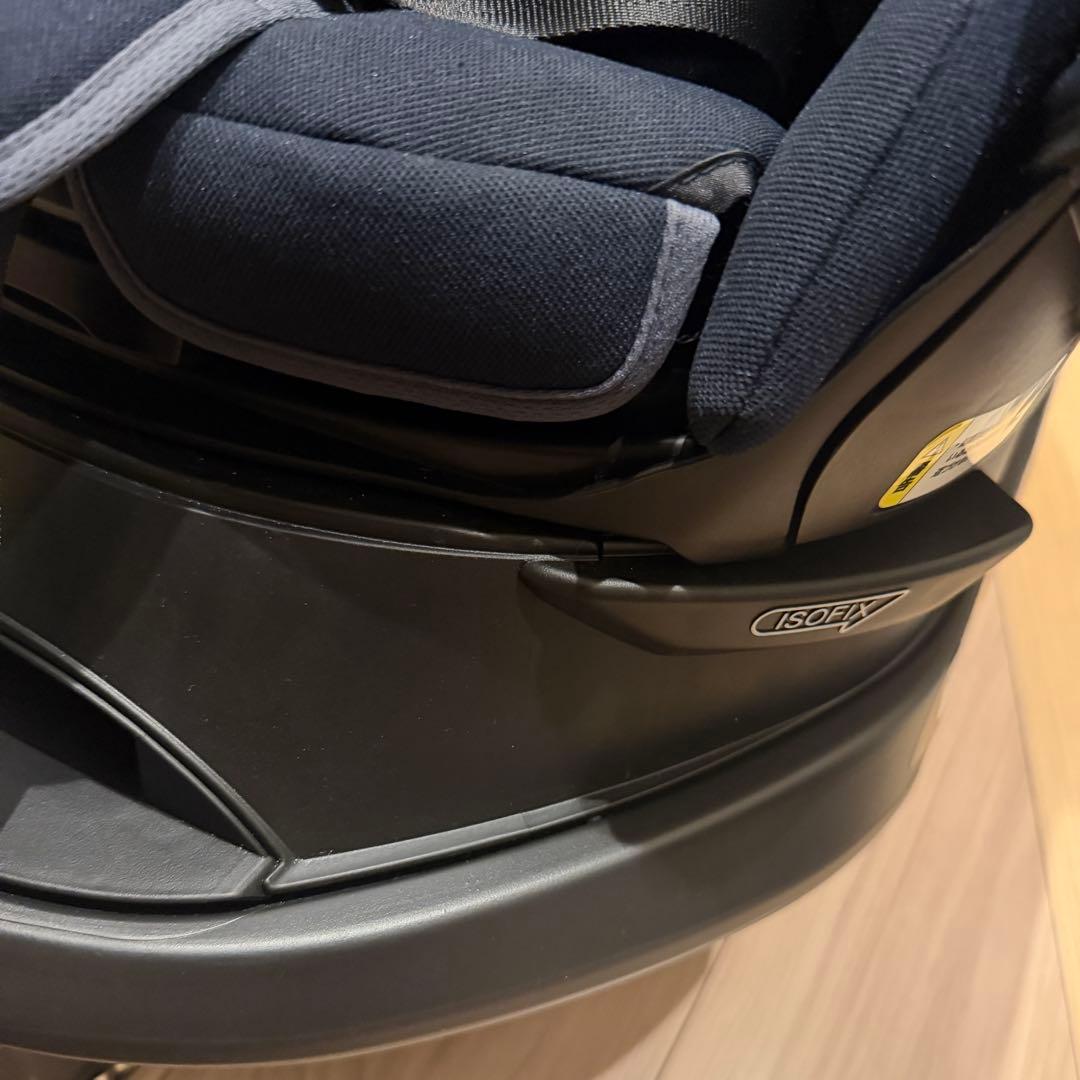 Aprica フラディア プラス ライト チャイルドシート(ライトネイビー)