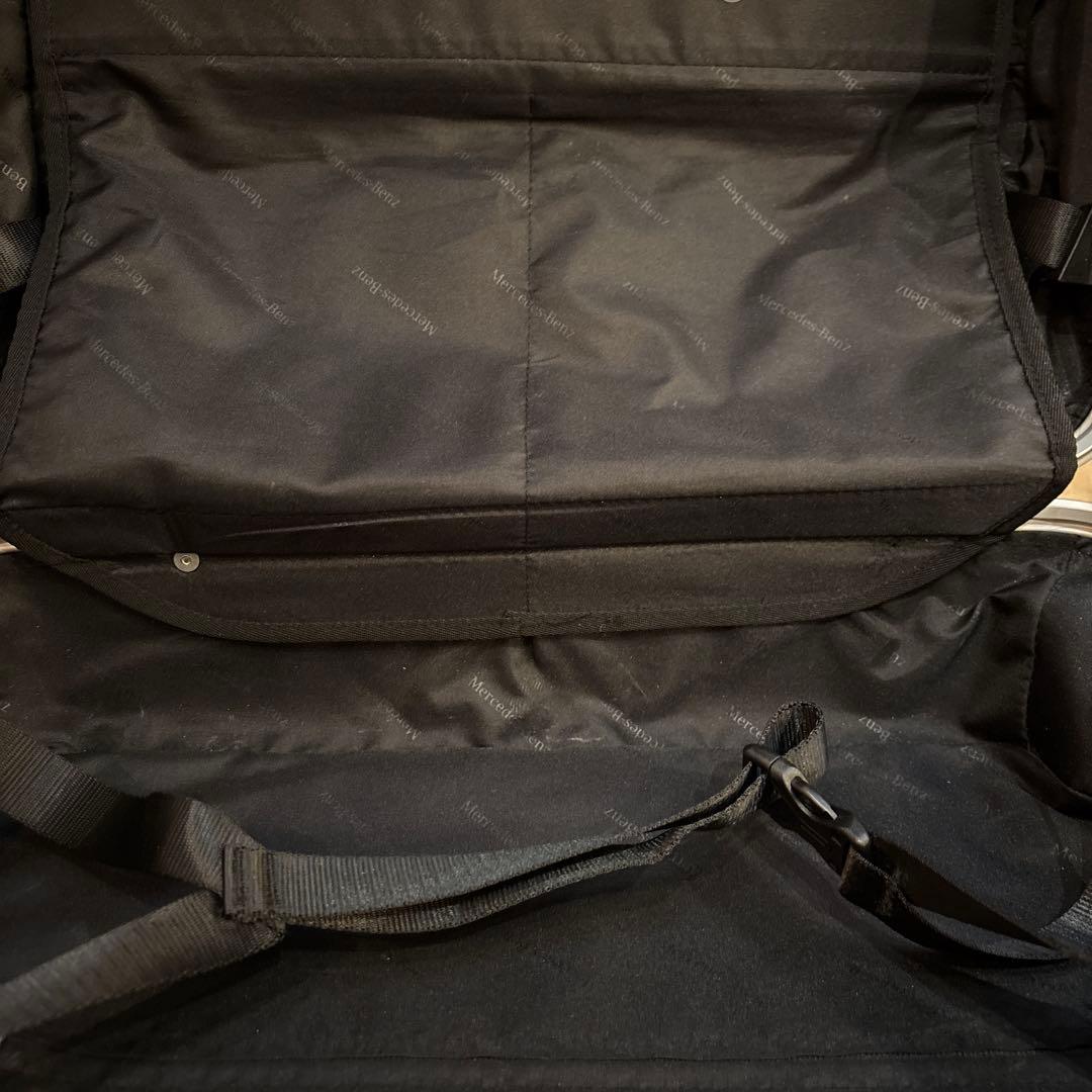 Mercedes Benzキャリーケース シルバー 中型