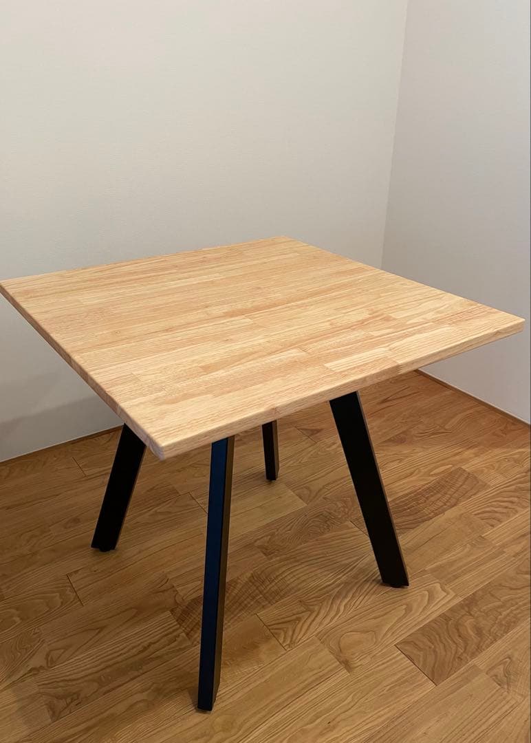 【KANADEMONO】スクエアテーブル 北欧 ダイニングテーブル