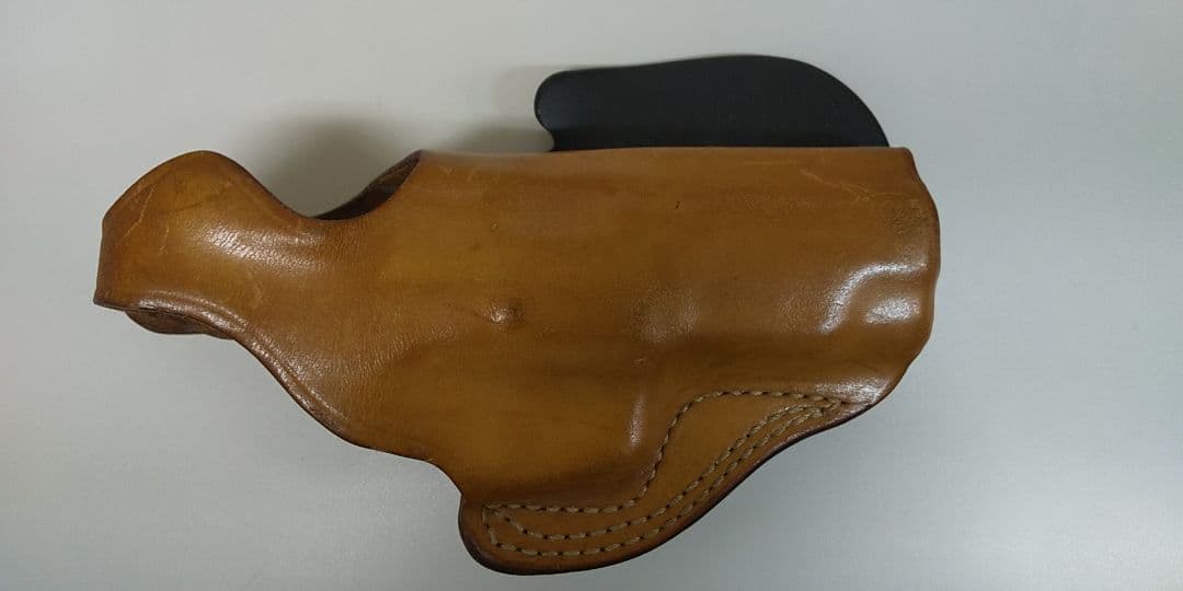 ディサンティス ホルスター