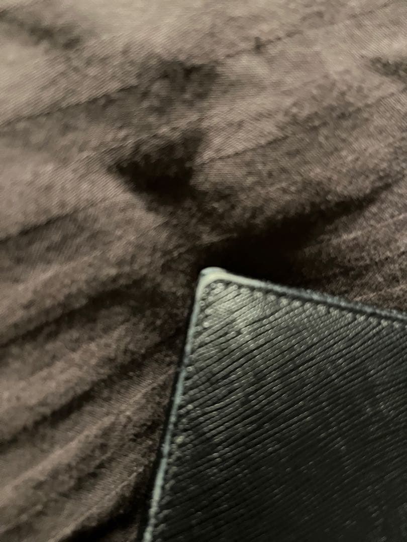 せ*も様 PRADA ブラック 二つ折り財布