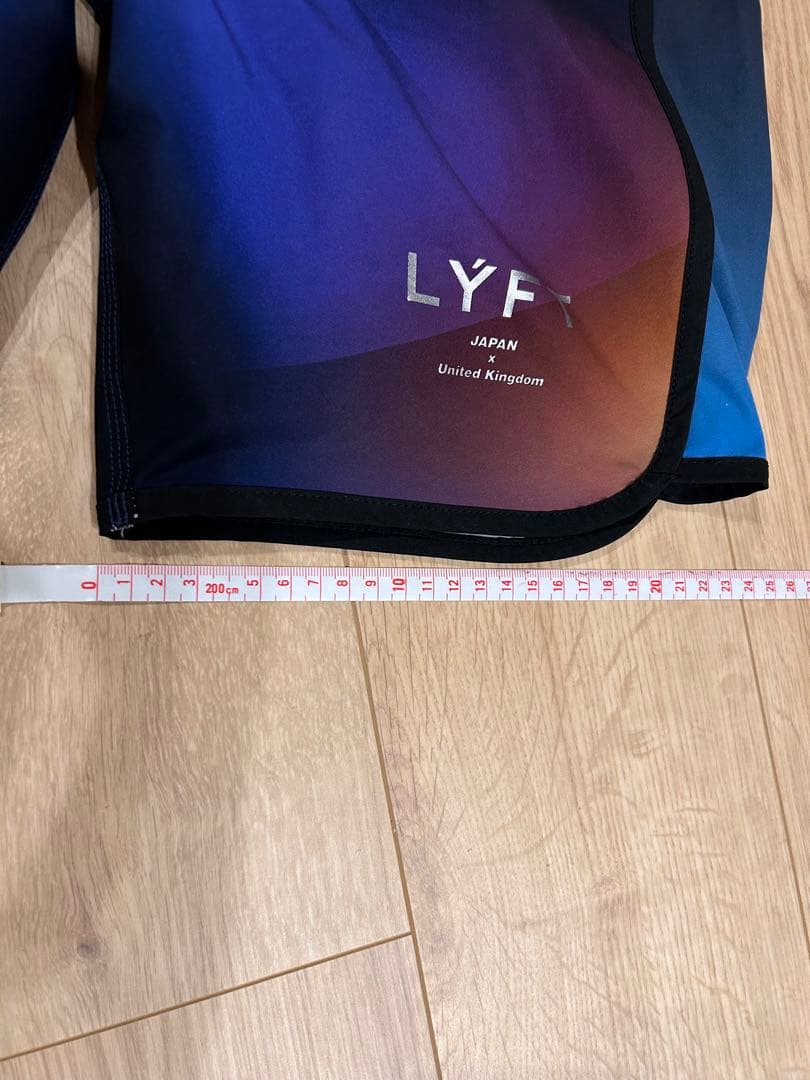 筋肉 　LYFT サーフパンツ グラデーションデザイン