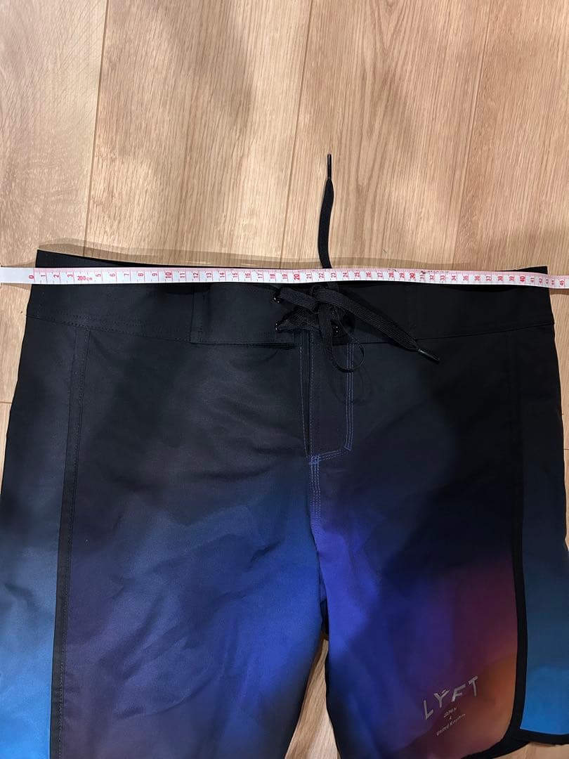 筋肉 　LYFT サーフパンツ グラデーションデザイン