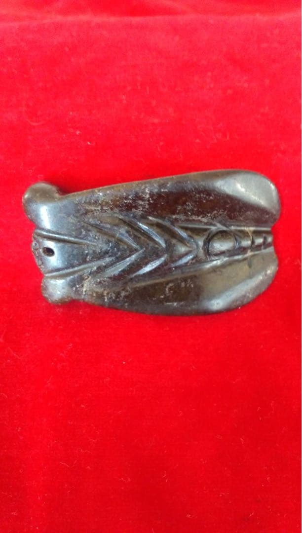 中国　古玉　蝉