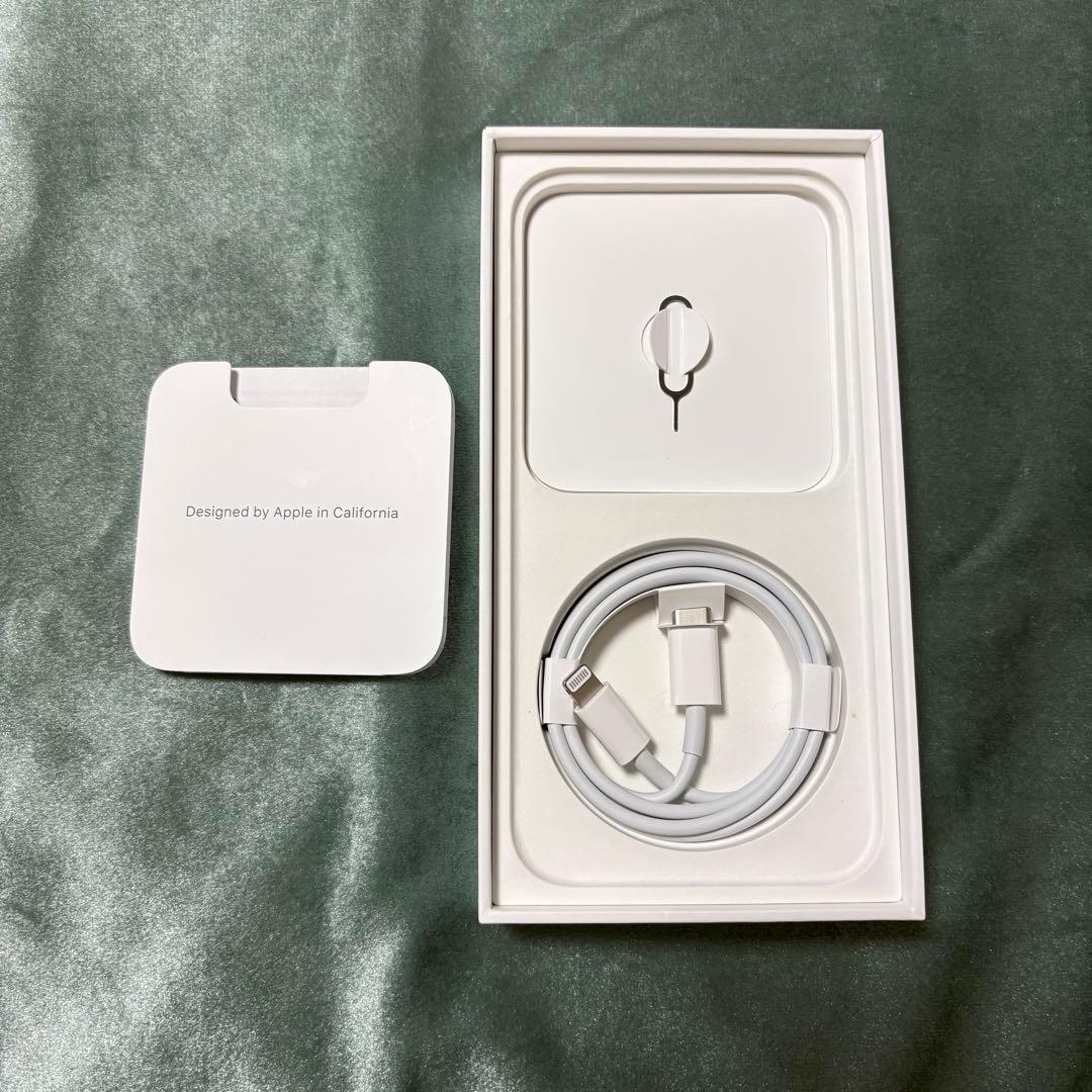 はんた 【SIMフリー】箱あり iPhone13 256GB