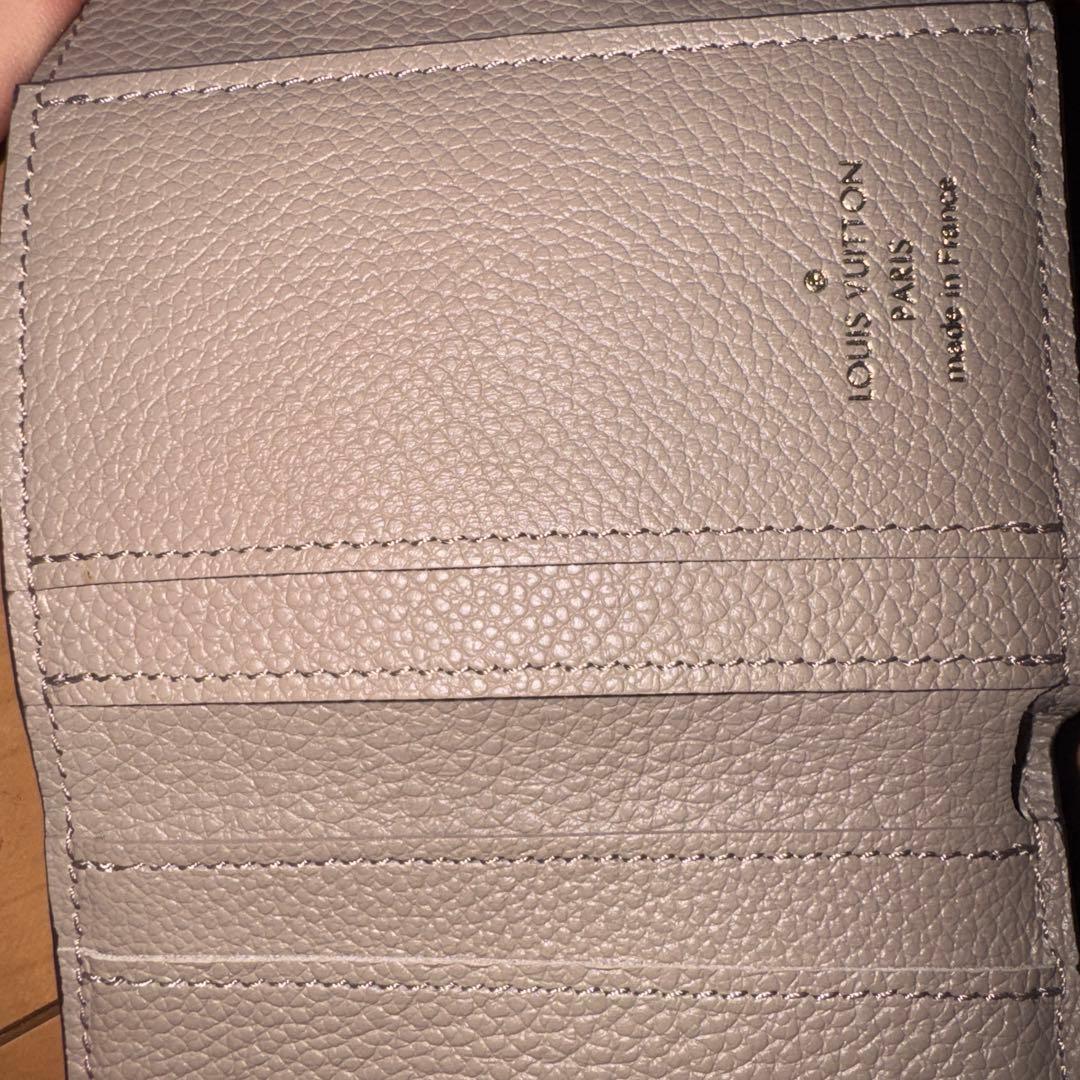 Louis Vuitton 三つ折り財布 グレー