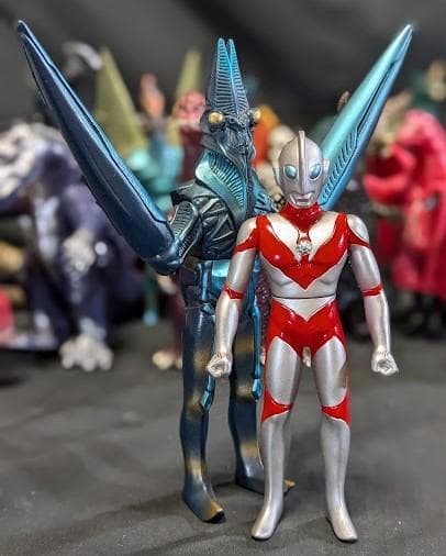 ウルトラマンパワード＆登場怪獣・宇宙人（バンダイ）ソフビコンプ18体セット