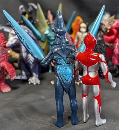 ウルトラマンパワード＆登場怪獣・宇宙人（バンダイ）ソフビコンプ18体セット