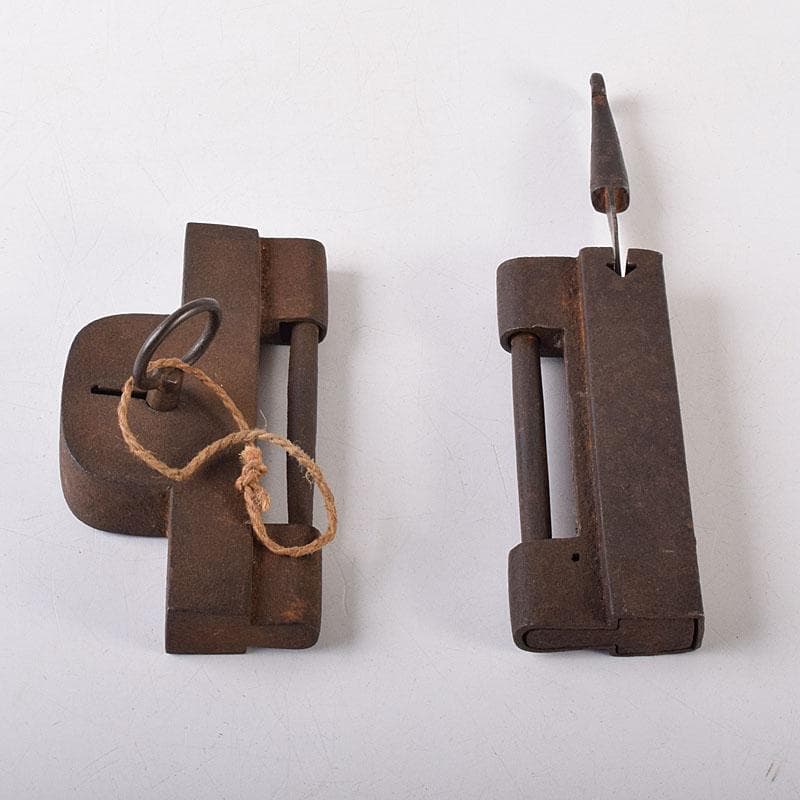 古民具　古鉄　古い錠前　鍵　2点　V　R8682