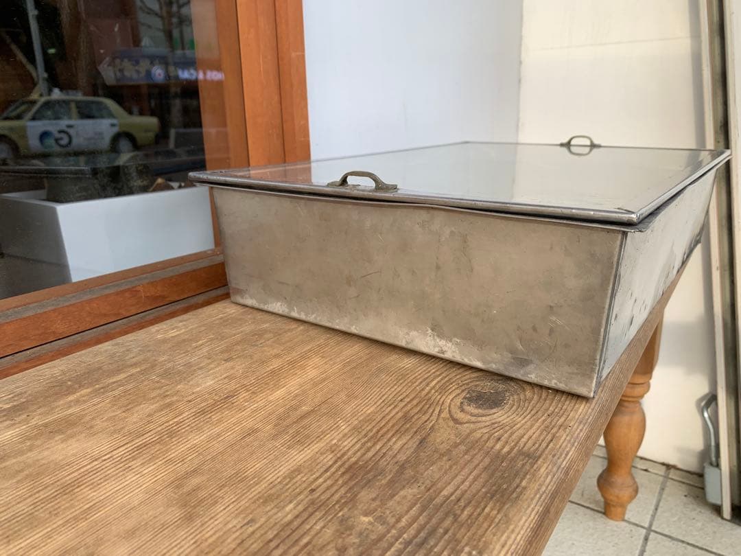 G0412★駄菓子屋ケース　ブリキガラスケース　蓋付ケース　駄菓子屋　店舗什器