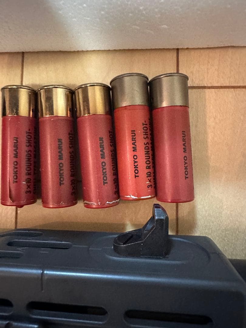 東京マルイ　スパス12　予備フォアグリップ、ショットガンシェル5個付き　動作OK