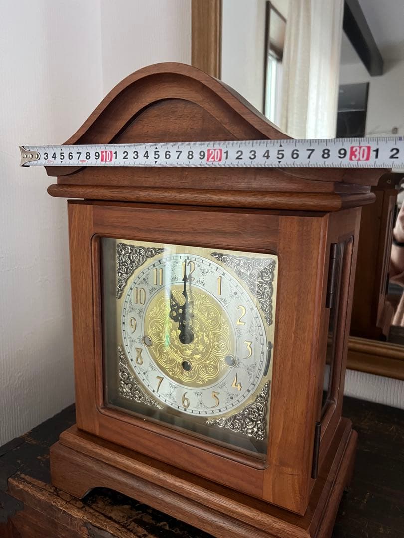 Amana 装飾的な木製置時計