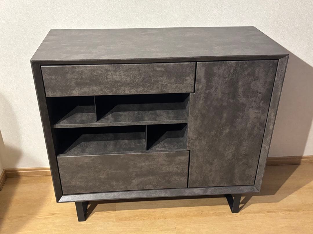 キャビネット　ストーン調　石目調　リビング