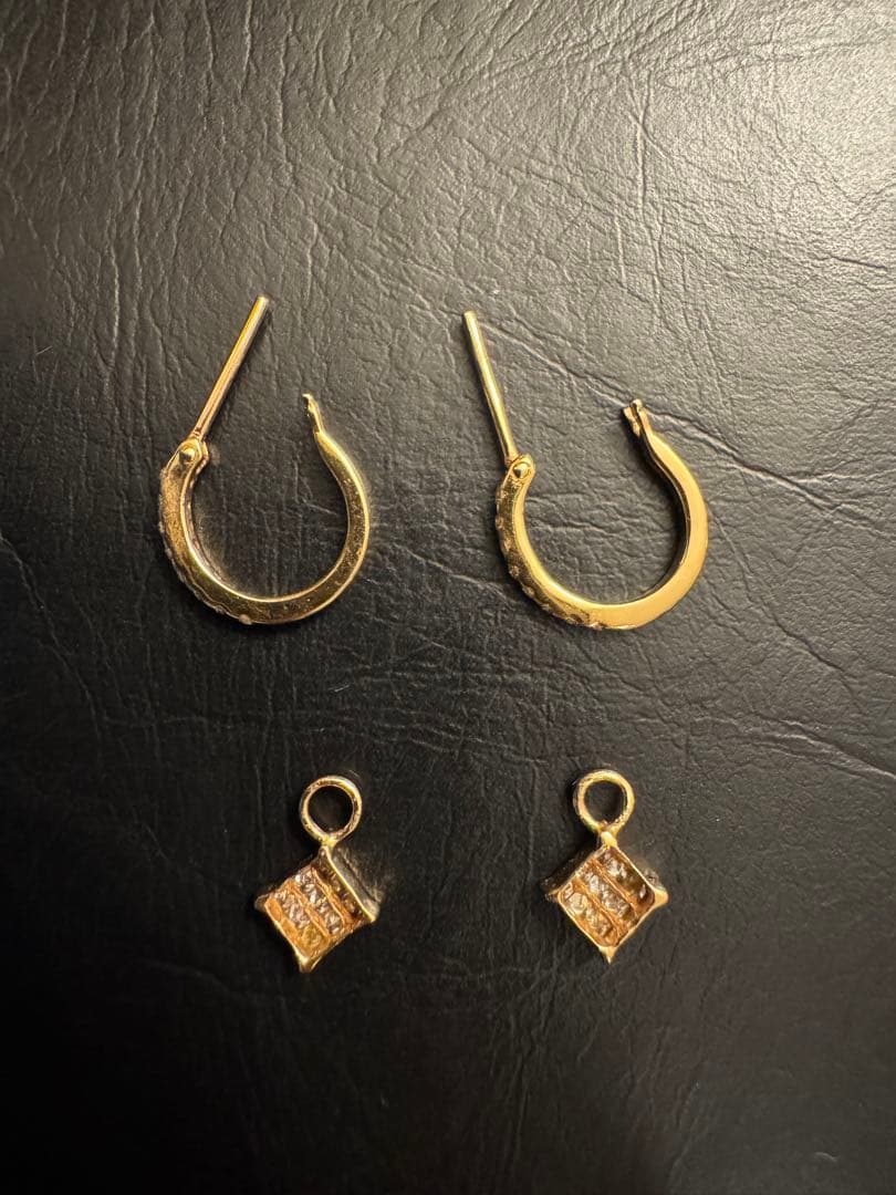 ジ*ー様 18 YG 2WAY D級ダイヤ0.2✖️2 ピアス 刻印あり 最終値