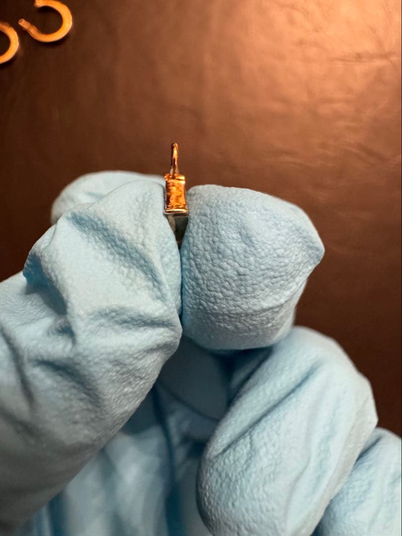 ジ*ー様 18 YG 2WAY D級ダイヤ0.2✖️2 ピアス 刻印あり 最終値