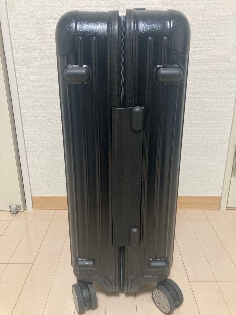 美品　リモワ サルサ キャリーケース 4輪