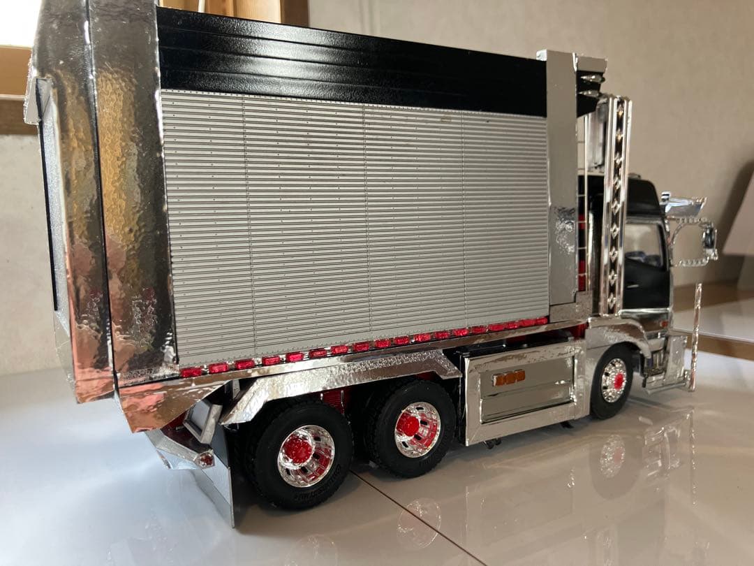 スーパーグレート、デコトラダンプ、1/32スケール完成品