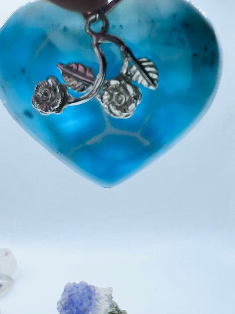 はちです。高品質ラリマーペンダントトップ