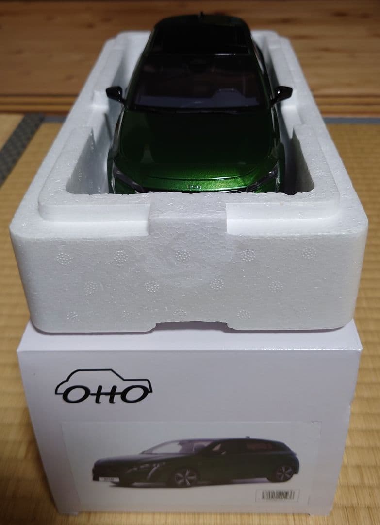 1/18 otto プジョー308 グリーン ミニカー