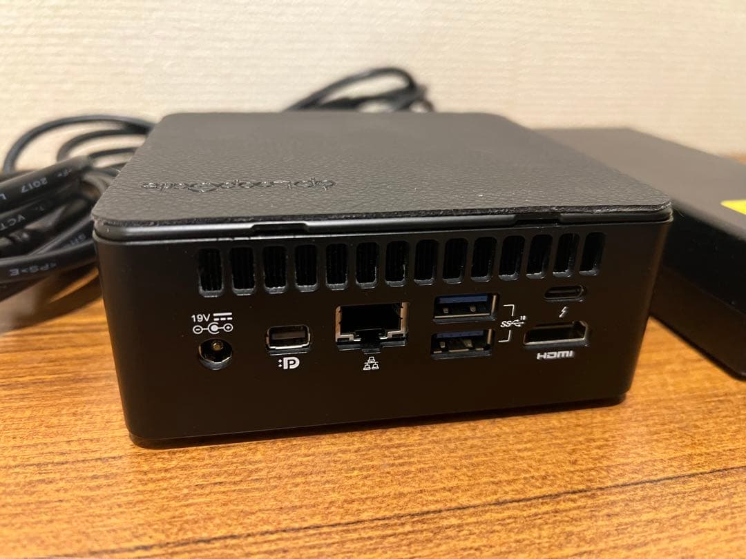 Intel NUC Loopgate i5第11世代 NUC11PAHi5000