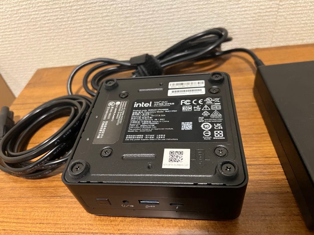 Intel NUC Loopgate i5第11世代 NUC11PAHi5000