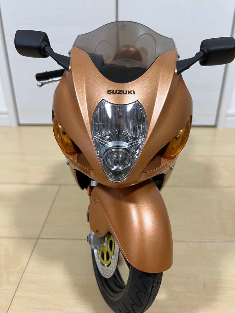ディアゴスティーニ 1/4 スズキGSX1300R 隼 完成品