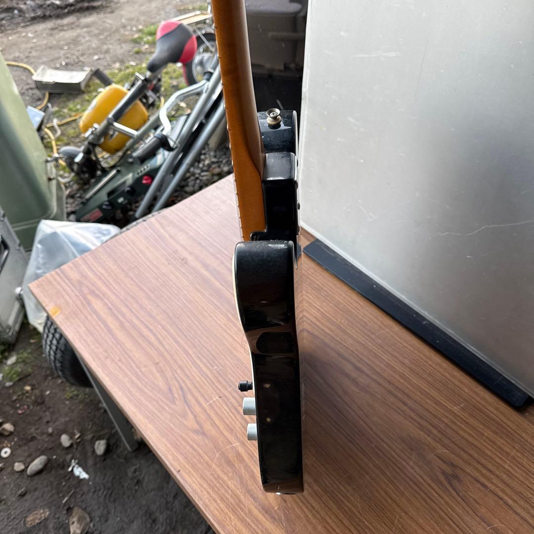 Fender Telecaster Standard ブラック・スプラッター