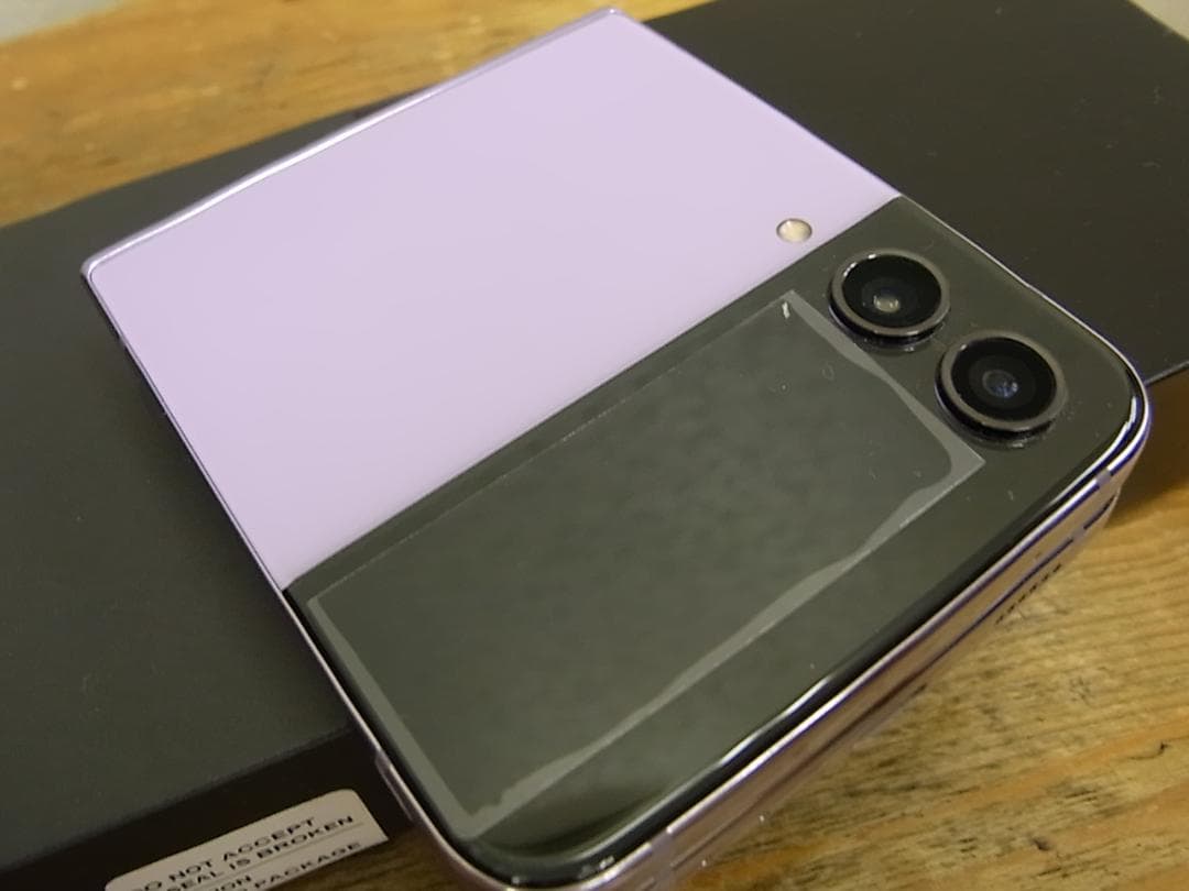 Samsung Galaxy Z Flip 4 5G SM-F7210 香港版