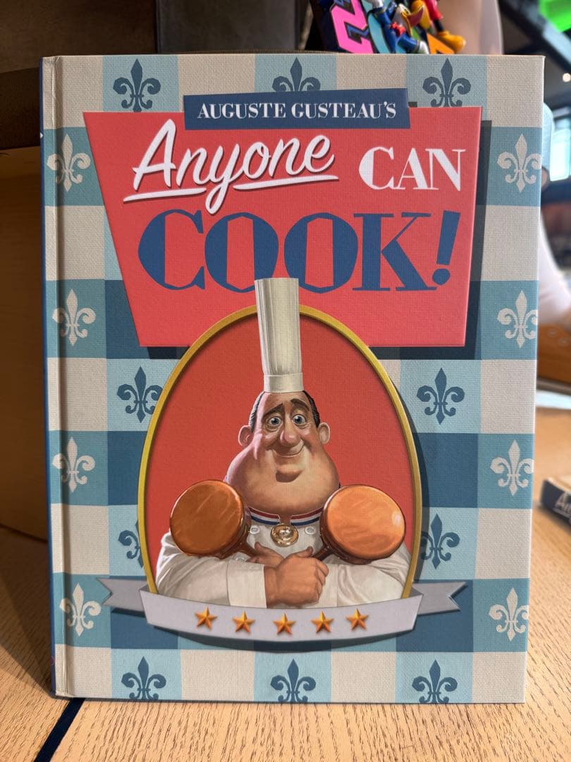 新品　海外ディズニー　レミーのおいしいレストラン　料理ノート