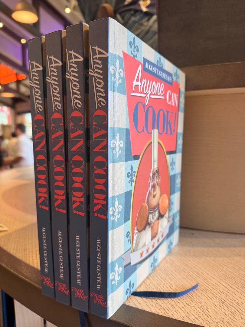 新品　海外ディズニー　レミーのおいしいレストラン　料理ノート