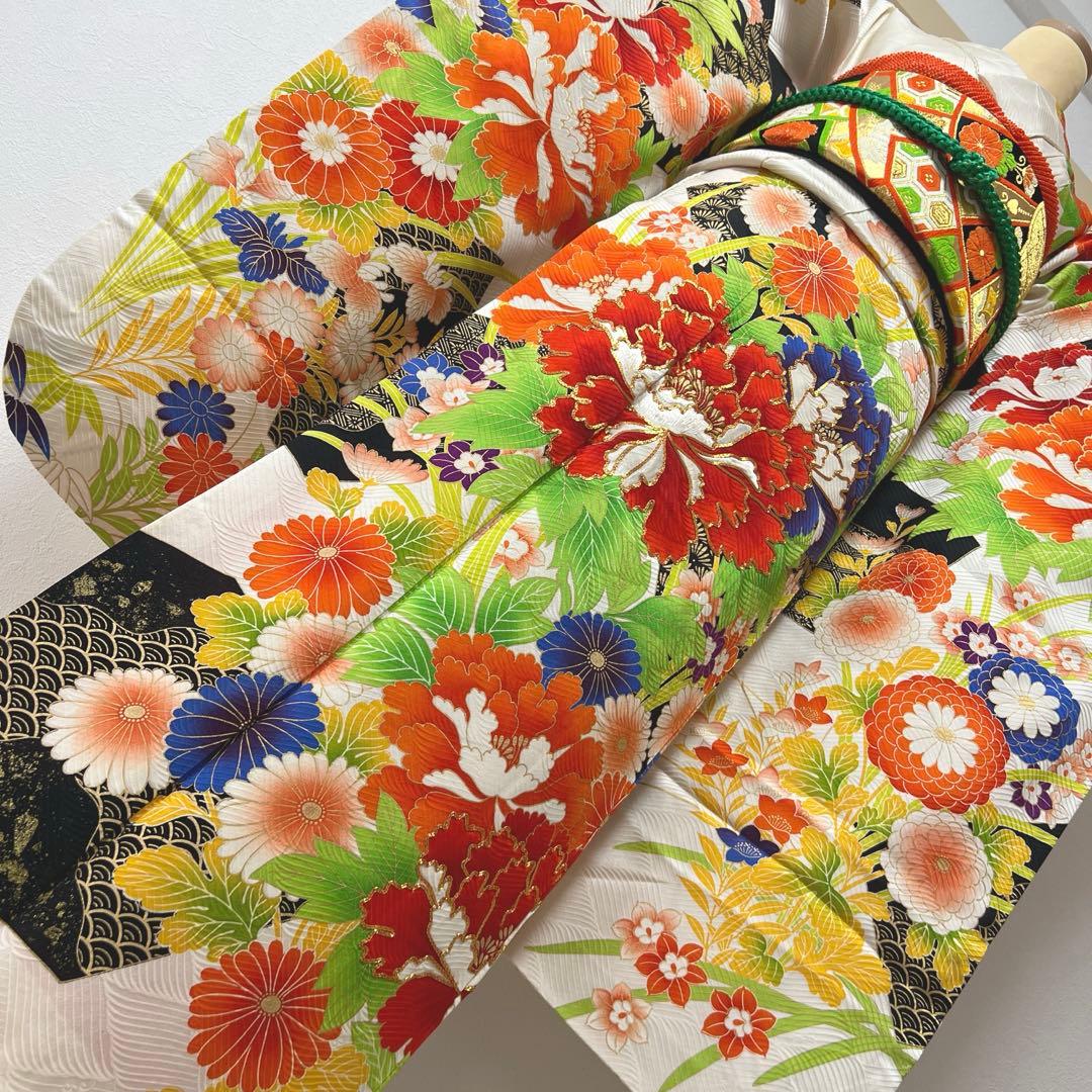 405 振袖フルセット 正絹 白 橙 黒 緑 金彩 駒刺繍 カラフル レトロ