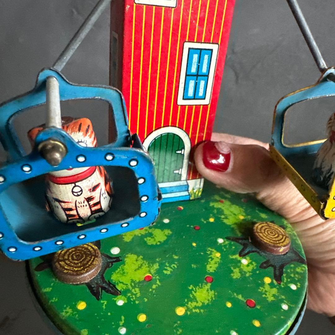 お値下げ‼️ブリキ観覧車 アンティーク雑貨 猫動物キャラクタージャンク