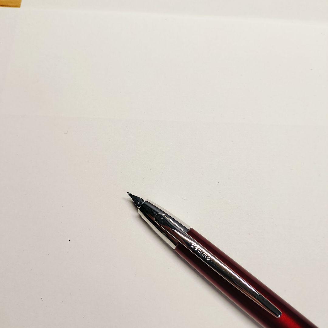 キャップレス デシモ レッド M (中字) PILOT