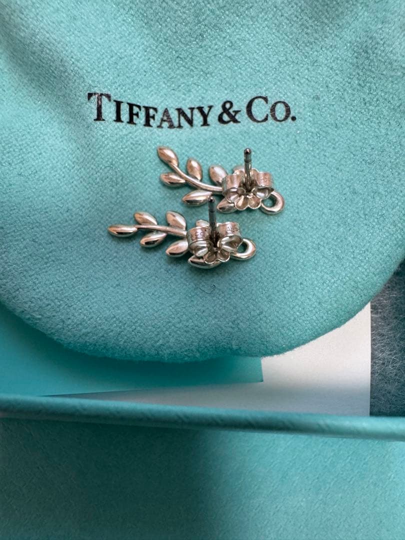 【Tiffany&Co.】パロマピカソ オリーブリーフ クライマー ピアス SV