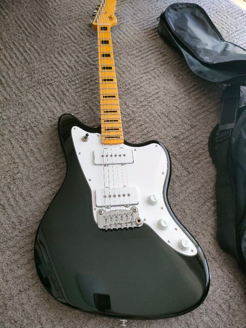 Ｇ＆Ｌ　　ＴＲＩＢＵＴＥ　ＤＯＨＥＮＹ ほとんど新品です。